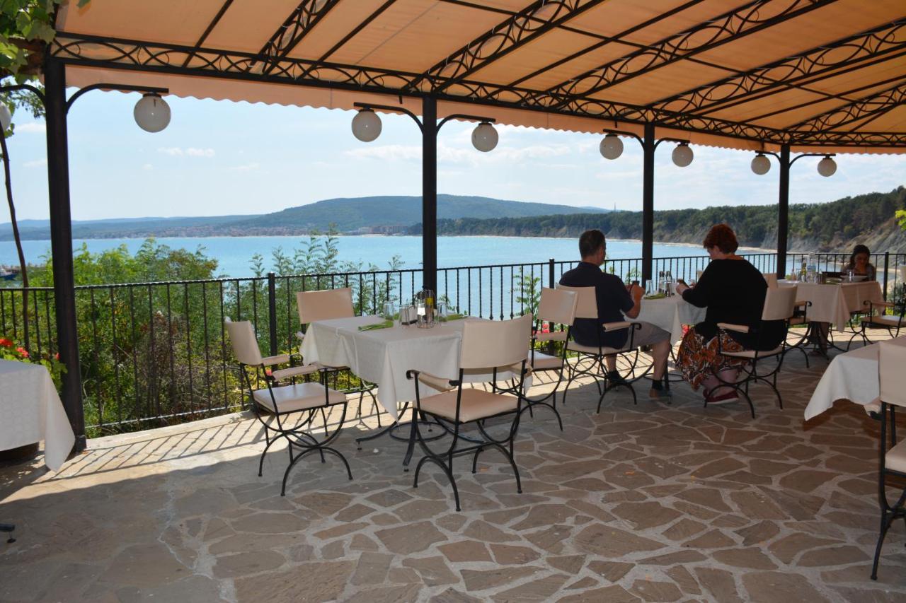Complex Chayka Guest House Byala  Exterior foto